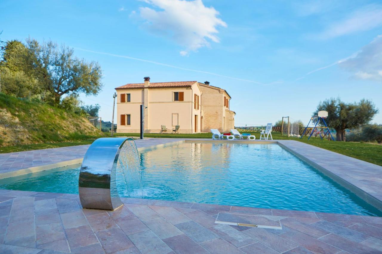 Agriturismo Nido Delle Rondini Macerata Luaran gambar