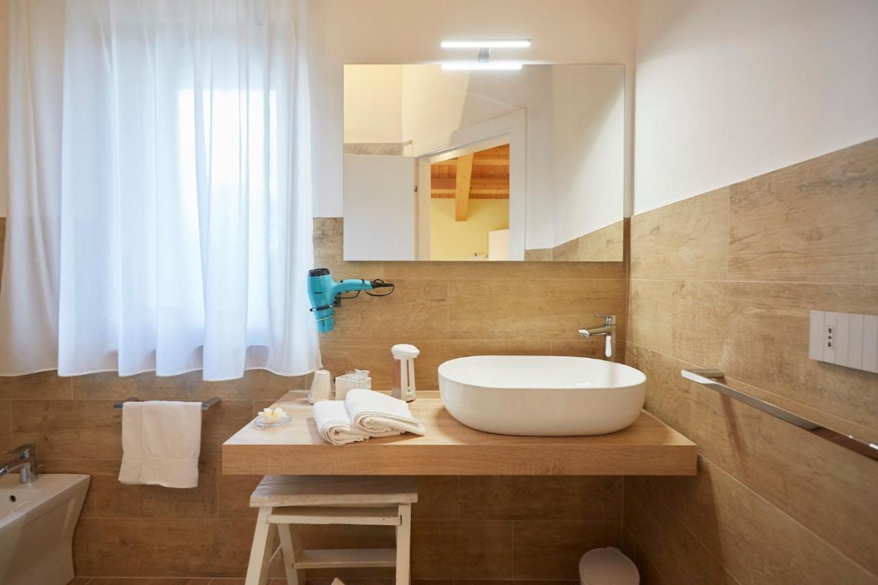 Agriturismo Nido Delle Rondini Macerata Luaran gambar
