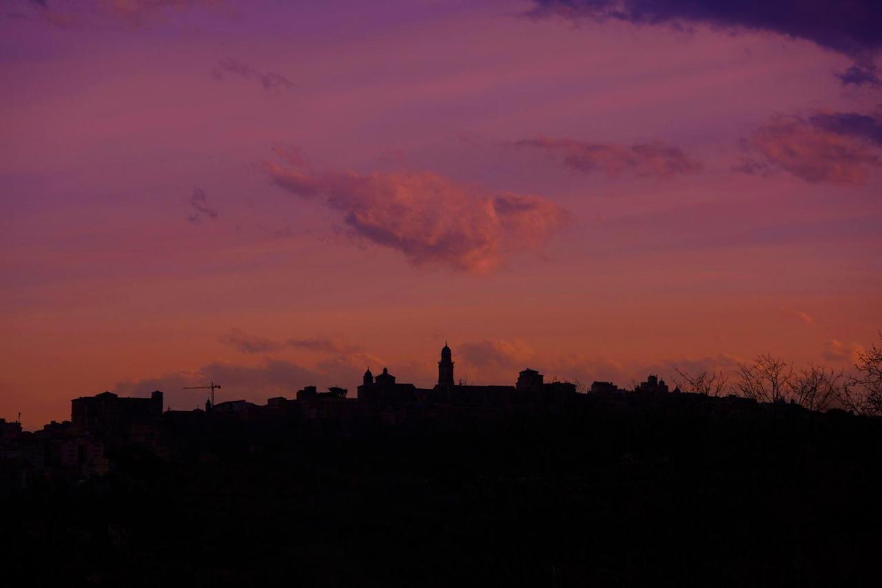 Agriturismo Nido Delle Rondini Macerata Luaran gambar