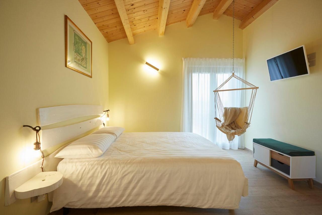 Agriturismo Nido Delle Rondini Macerata Luaran gambar